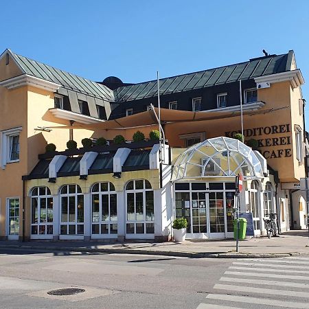 Pension Mueller Gartner Hotel Groß-Enzersdorf Екстериор снимка